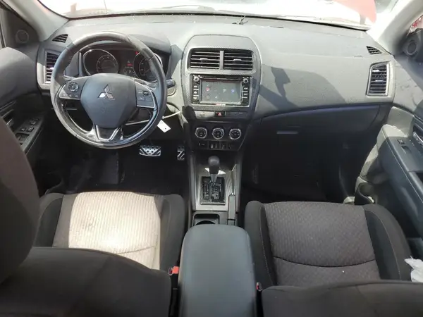 JA4AP3AU1JU014173 2018 MITSUBISHI OUTLANDER - Image 8