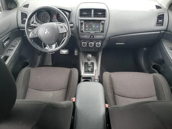 JA4AP3AU1JU015629 2018 MITSUBISHI OUTLANDER - Image 8