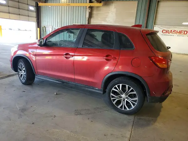 JA4AP3AU1JU016957 2018 MITSUBISHI OUTLANDER - Image 2