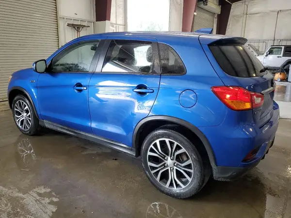 JA4AP3AU1JU021804 2018 MITSUBISHI OUTLANDER - Image 2