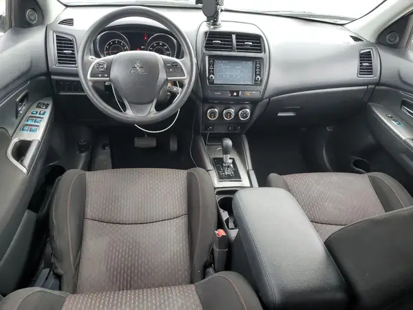 JA4AP3AU1JU022354 2018 MITSUBISHI OUTLANDER - Image 8