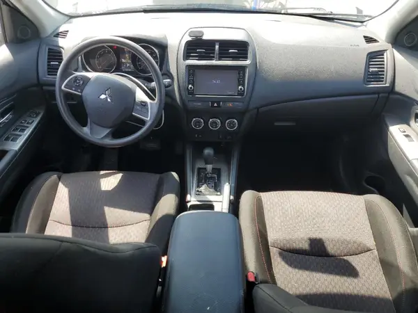 JA4AP3AU1JU023312 2018 MITSUBISHI OUTLANDER - Image 8