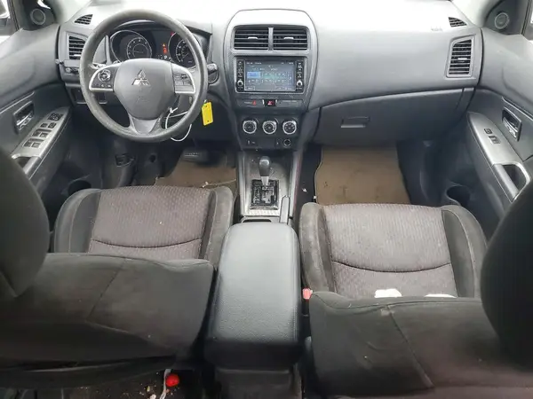 JA4AP3AU1JU024248 2018 MITSUBISHI OUTLANDER - Image 8