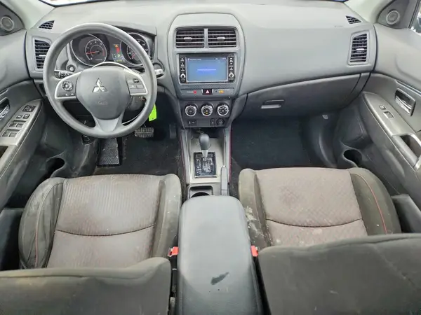 JA4AP3AU1JZ001085 2018 MITSUBISHI OUTLANDER - Image 8