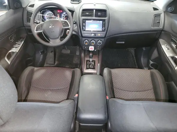 JA4AP3AU1JZ007761 2018 MITSUBISHI OUTLANDER - Image 8
