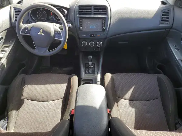JA4AP3AU1JZ015486 2018 MITSUBISHI OUTLANDER - Image 8