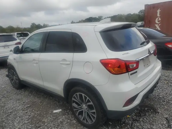 JA4AP3AU1KU000209 2019 MITSUBISHI OUTLANDER - Image 2
