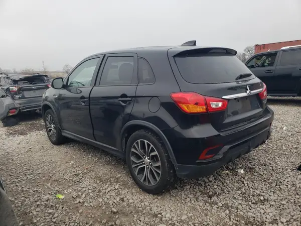 JA4AP3AU1KU001666 2019 MITSUBISHI OUTLANDER - Image 2