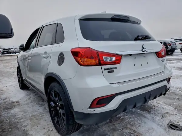 JA4AP3AU1KU008942 2019 MITSUBISHI OUTLANDER - Image 2