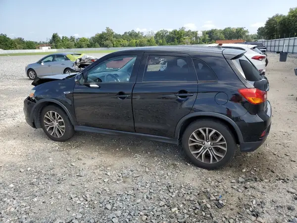 JA4AP3AU1KU010688 2019 MITSUBISHI OUTLANDER - Image 2