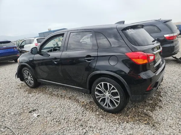 JA4AP3AU1KU012666 2019 MITSUBISHI OUTLANDER - Image 2