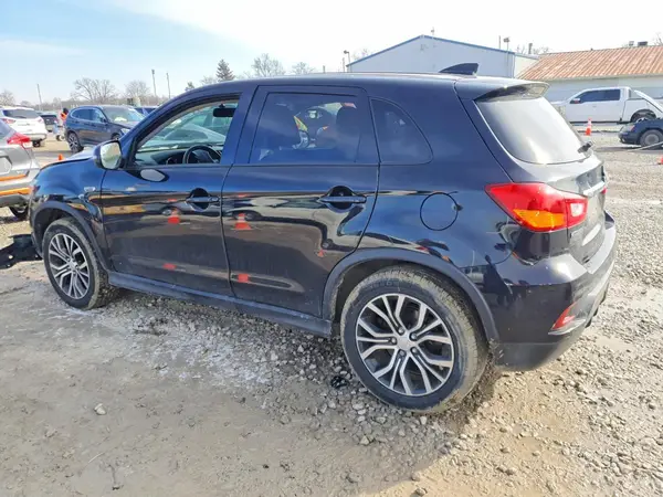 JA4AP3AU1KU016927 2019 MITSUBISHI OUTLANDER - Image 2