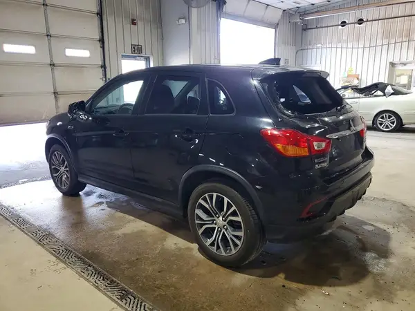 JA4AP3AU1KU020265 2019 MITSUBISHI OUTLANDER - Image 2