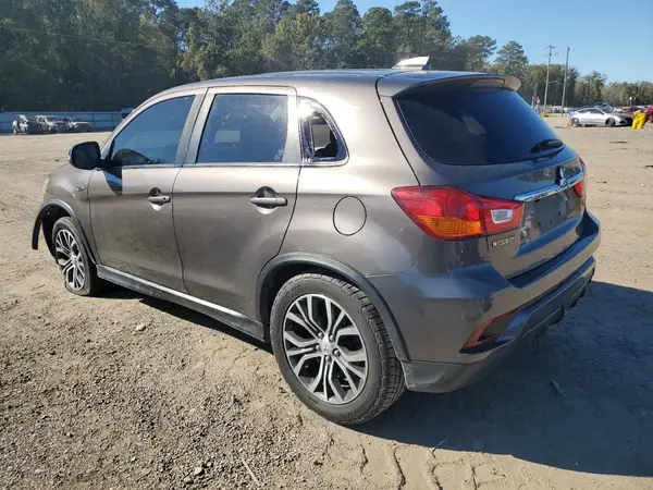 JA4AP3AU1KU020928 2019 MITSUBISHI OUTLANDER - Image 2