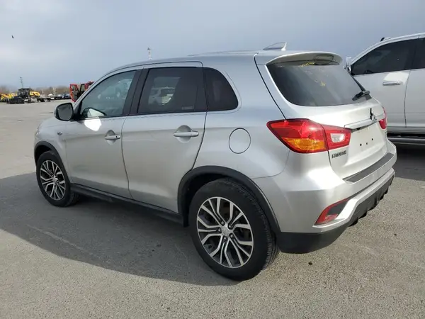 JA4AP3AU1KU023389 2019 MITSUBISHI OUTLANDER - Image 2