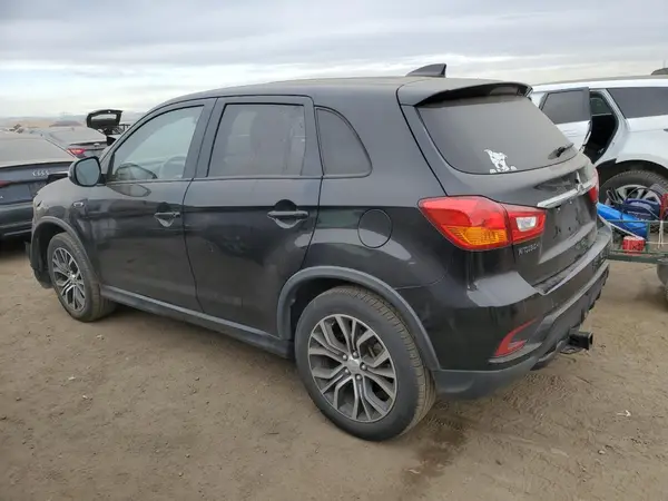 JA4AP3AU1KU030195 2019 MITSUBISHI OUTLANDER - Image 2