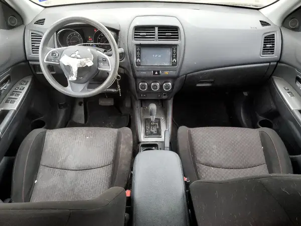 JA4AP3AU1KU030195 2019 MITSUBISHI OUTLANDER - Image 8