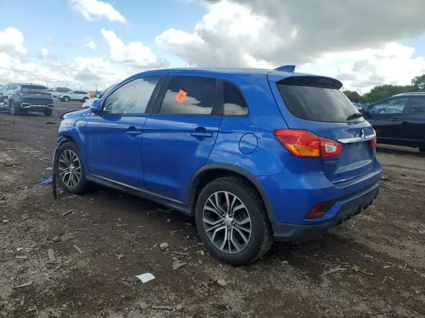JA4AP3AU1KU031153 2019 MITSUBISHI OUTLANDER - Image 2