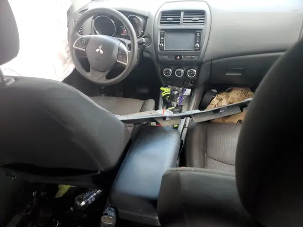 JA4AP3AU1KU031153 2019 MITSUBISHI OUTLANDER - Image 8