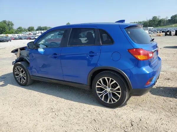 JA4AP3AU1KU031685 2019 MITSUBISHI OUTLANDER - Image 2