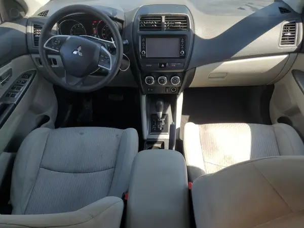 JA4AP3AU1KU033307 2019 MITSUBISHI OUTLANDER - Image 8