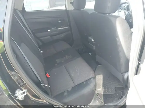 JA4AP3AU1KU034957 2019 MITSUBISHI OUTLANDER - Image 8