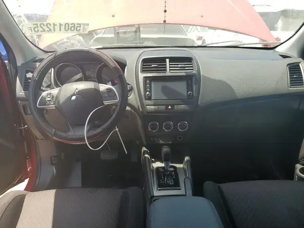JA4AP3AU1KU034988 2019 MITSUBISHI OUTLANDER - Image 8