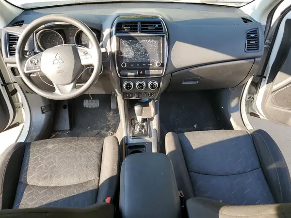 JA4AP3AU1LU006545 2020 MITSUBISHI OUTLANDER - Image 8