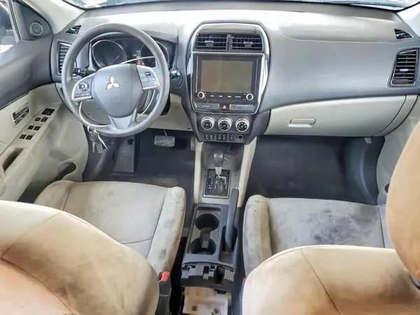 JA4AP3AU1LU007176 2020 MITSUBISHI OUTLANDER - Image 8