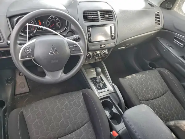 JA4AP3AU1LU010224 2020 MITSUBISHI OUTLANDER - Image 8