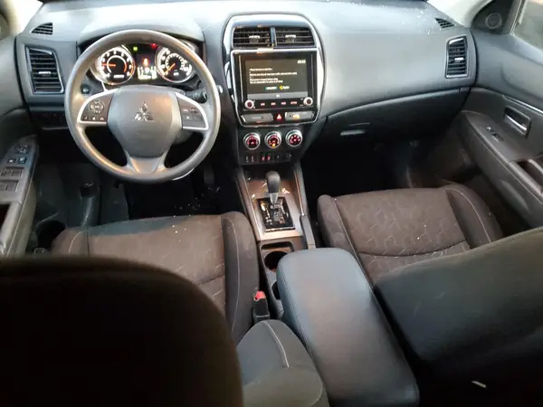 JA4AP3AU1LU010997 2020 MITSUBISHI OUTLANDER - Image 8