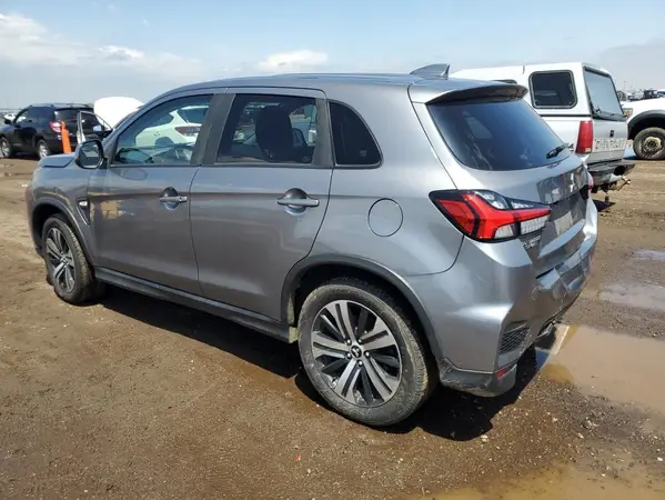 JA4AP3AU1LU011034 2020 MITSUBISHI OUTLANDER - Image 2
