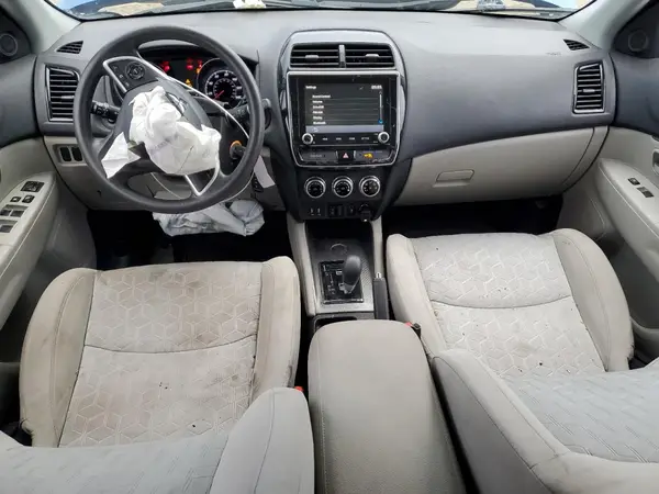 JA4AP3AU1LU011597 2020 MITSUBISHI OUTLANDER - Image 8