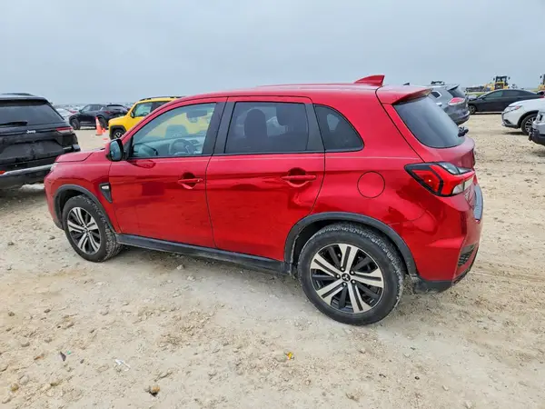 JA4AP3AU1LU014967 2020 MITSUBISHI OUTLANDER - Image 2