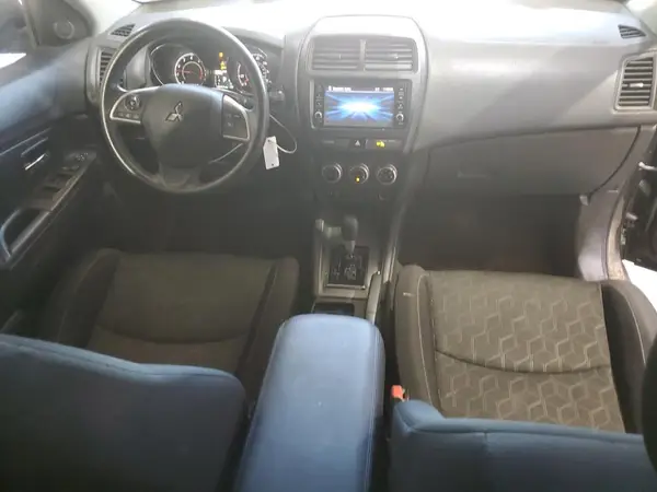 JA4AP3AU1LU015374 2020 MITSUBISHI OUTLANDER - Image 8