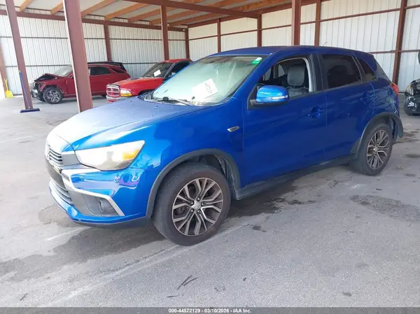 JA4AP3AU2GZ025369 2016 MITSUBISHI OUTLANDER - Image 2