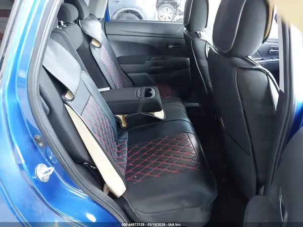 JA4AP3AU2GZ025369 2016 MITSUBISHI OUTLANDER - Image 8