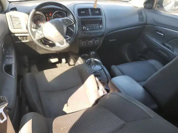 JA4AP3AU2GZ033911 2016 MITSUBISHI OUTLANDER - Image 8