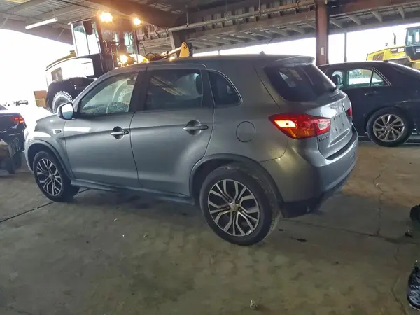 JA4AP3AU2GZ048585 2016 MITSUBISHI OUTLANDER - Image 2