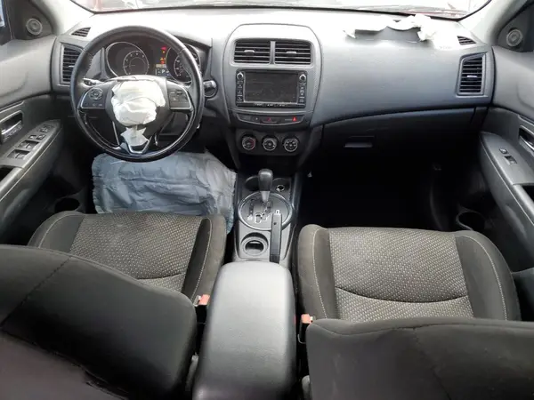 JA4AP3AU2GZ056525 2016 MITSUBISHI OUTLANDER - Image 8