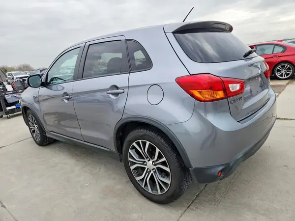 JA4AP3AU2GZ064236 2016 MITSUBISHI OUTLANDER - Image 2
