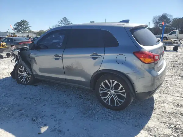 JA4AP3AU2HZ002000 2017 MITSUBISHI OUTLANDER - Image 2