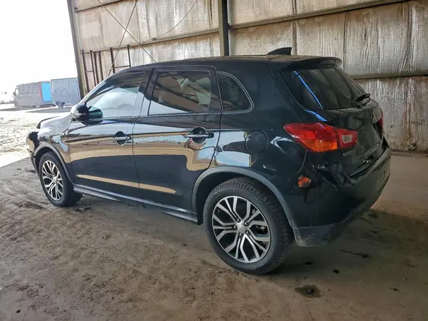 JA4AP3AU2HZ012865 2017 MITSUBISHI OUTLANDER - Image 2