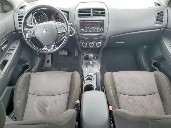 JA4AP3AU2HZ018598 2017 MITSUBISHI OUTLANDER - Image 8
