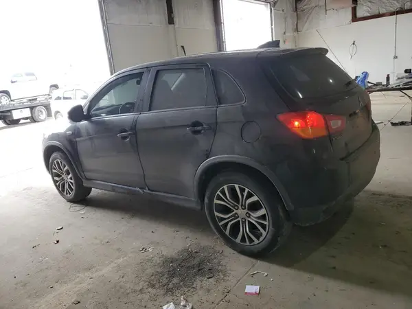 JA4AP3AU2HZ020321 2017 MITSUBISHI OUTLANDER - Image 2