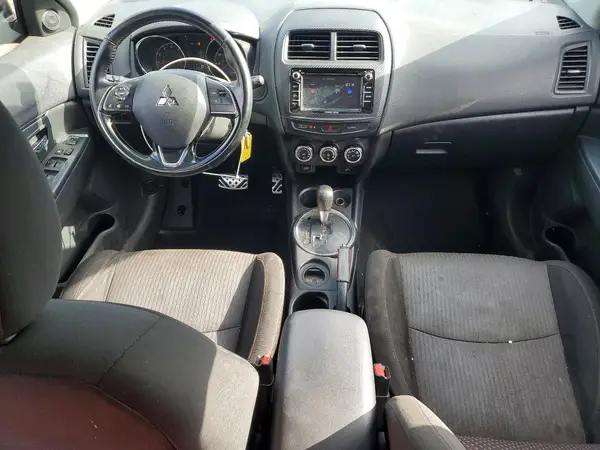 JA4AP3AU2HZ033652 2017 MITSUBISHI OUTLANDER - Image 8