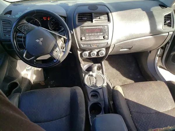 JA4AP3AU2HZ048555 2017 MITSUBISHI OUTLANDER - Image 8