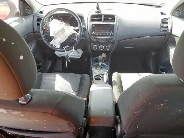 JA4AP3AU2HZ050340 2017 MITSUBISHI OUTLANDER - Image 8