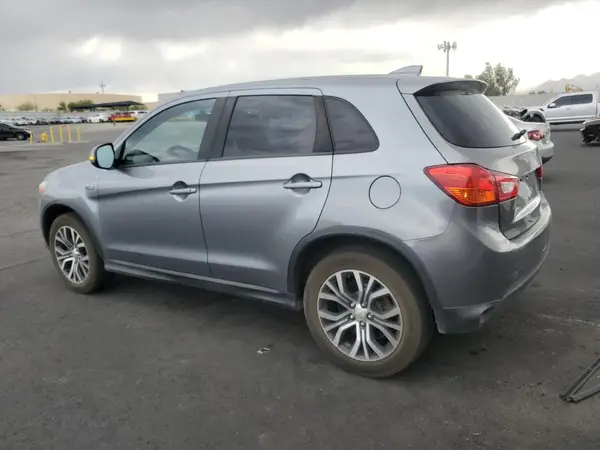 JA4AP3AU2HZ062164 2017 MITSUBISHI OUTLANDER - Image 2