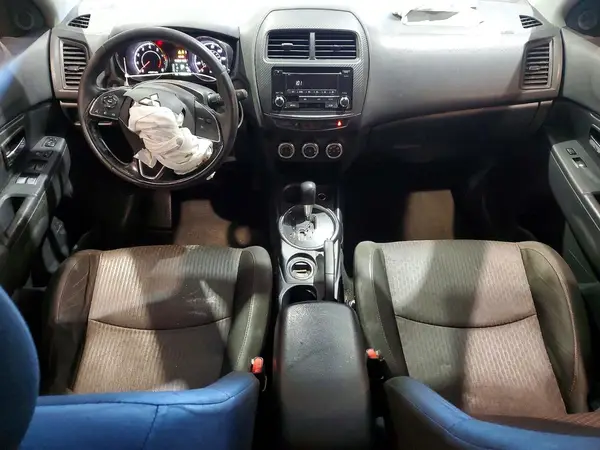 JA4AP3AU2HZ069907 2017 MITSUBISHI OUTLANDER - Image 8